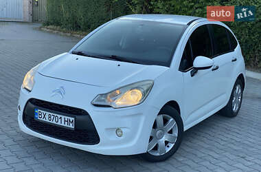Хэтчбек Citroen C3 2010 в 