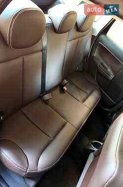 Хэтчбек Citroen C3 2006 в 