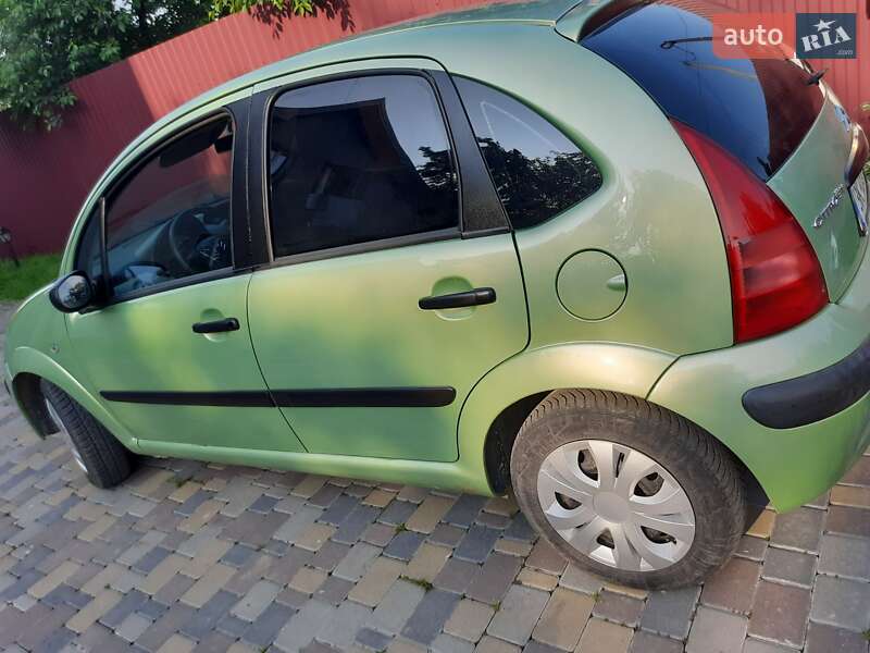 Хэтчбек Citroen C3 2003 в Луцке