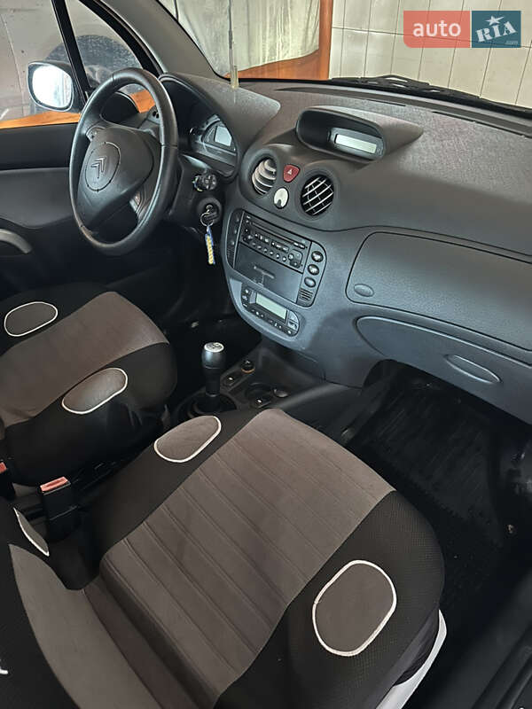 Хэтчбек Citroen C3 2003 в Харькове