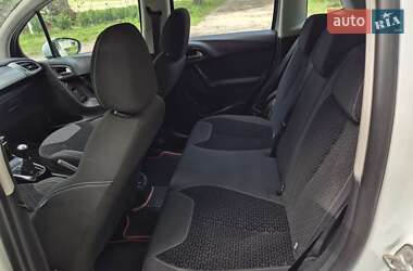 Хэтчбек Citroen C3 2016 в 