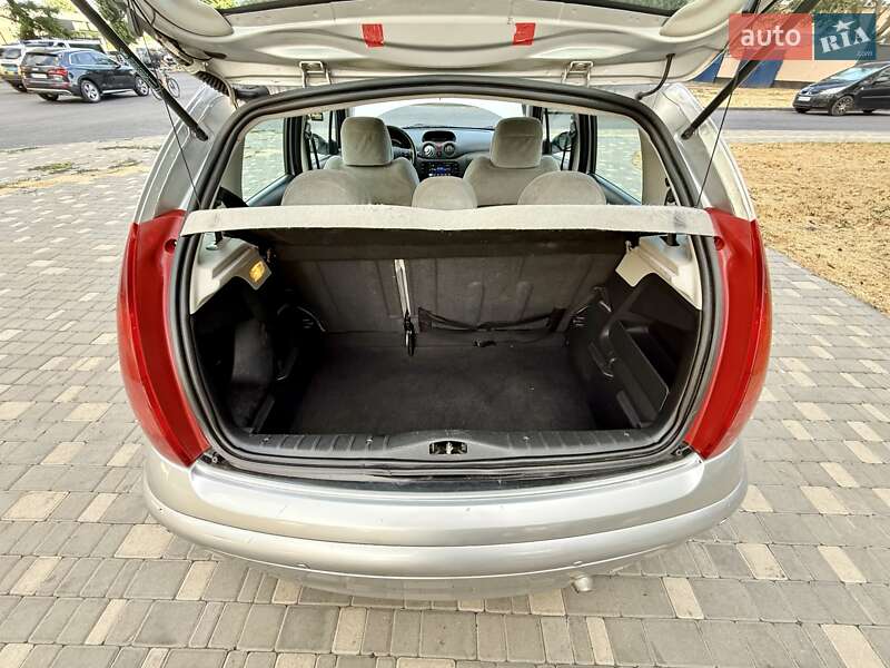 Хэтчбек Citroen C3 2005 в Одессе