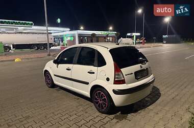 Хэтчбек Citroen C3 2008 в 