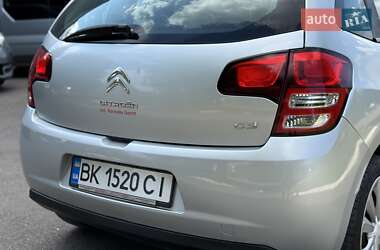 Хэтчбек Citroen C3 2010 в 