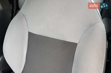 Хэтчбек Citroen C3 2010 в 