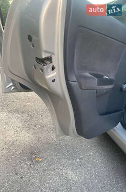 Хэтчбек Citroen C3 2008 в 