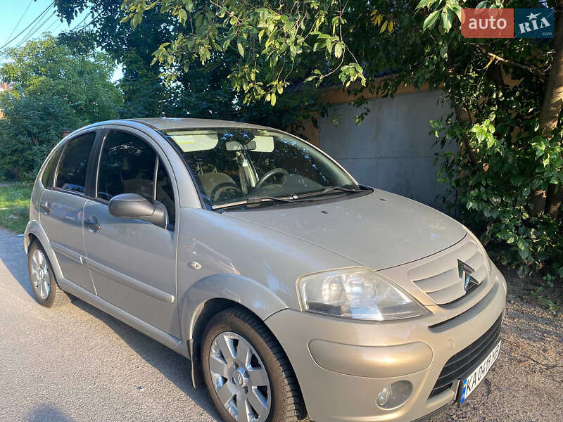 Хэтчбек Citroen C3 2008 в Киеве