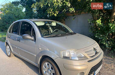 Хэтчбек Citroen C3 2008 в 