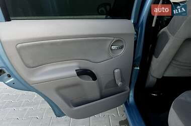 Хэтчбек Citroen C3 2002 в 