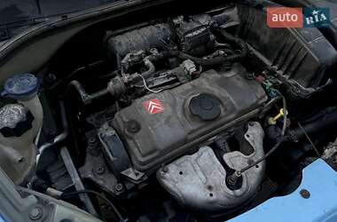 Хэтчбек Citroen C3 2002 в 