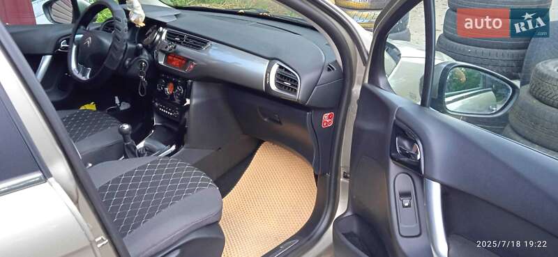 Хетчбек Citroen C3 2011 в Черкасах