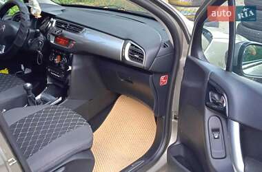 Хэтчбек Citroen C3 2011 в 