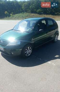 Хэтчбек Citroen C3 2004 в 