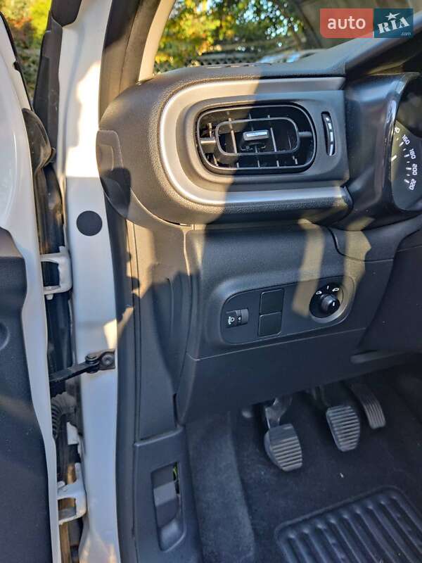 Хетчбек Citroen C3 2017 в Одесі фото 10 Хетчбек Citroen C3 2017 в Одесі