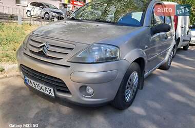 Хэтчбек Citroen C3 2005 в 