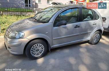 Хэтчбек Citroen C3 2005 в 