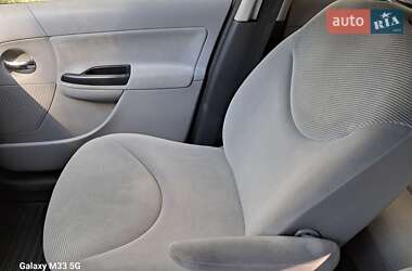 Хэтчбек Citroen C3 2005 в 
