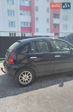 Хэтчбек Citroen C3 2005 в 