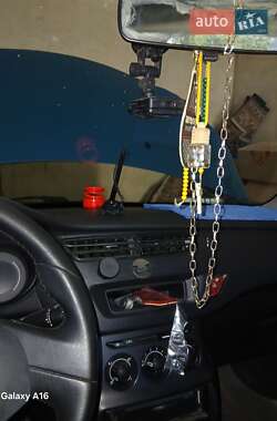 Хэтчбек Citroen C3 2010 в 