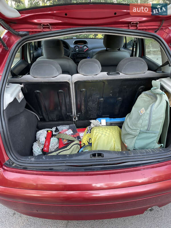 Хэтчбек Citroen C3 2005 в Луцке