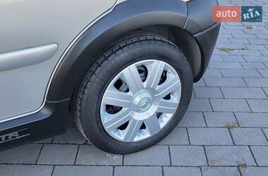 Хэтчбек Citroen C3 2005 в 