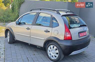 Хэтчбек Citroen C3 2005 в 