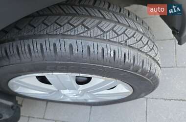 Хэтчбек Citroen C3 2005 в 