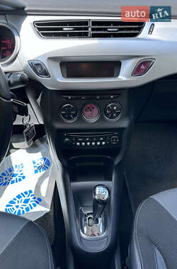 Хэтчбек Citroen C3 2012 в 