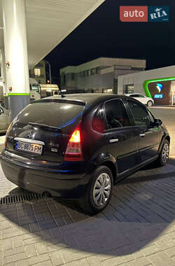 Хэтчбек Citroen C3 2008 в 