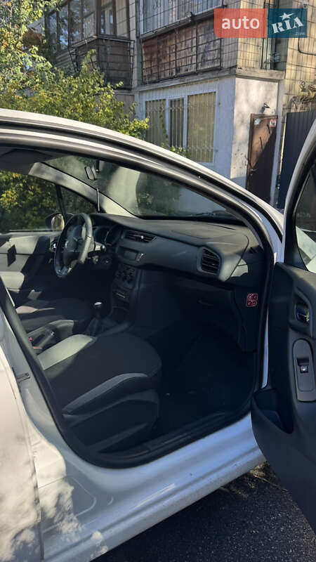 Хэтчбек Citroen C3 2012 в Киеве