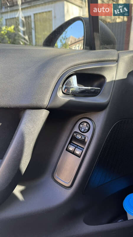 Хэтчбек Citroen C3 2012 в Киеве