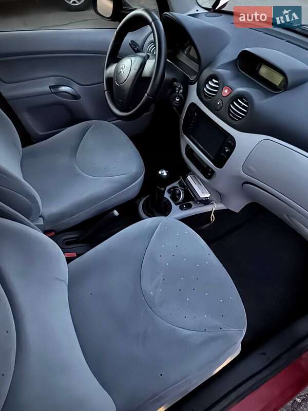 Хэтчбек Citroen C3 2004 в Черкассах фото 5 Хэтчбек Citroen C3 2004 в Черкассах