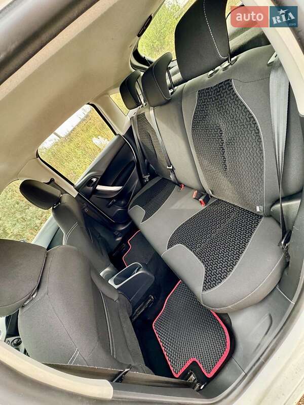 Хетчбек Citroen C3 2011 в Чернігові фото 22 Хетчбек Citroen C3 2011 в Чернігові