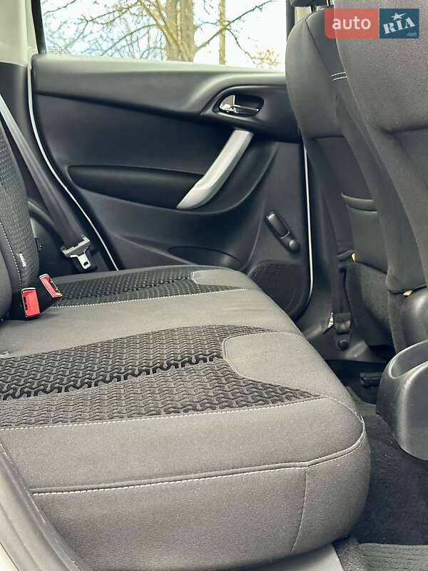 Хэтчбек Citroen C3 2011 в Бурштыне фото 23 Хэтчбек Citroen C3 2011 в Бурштыне