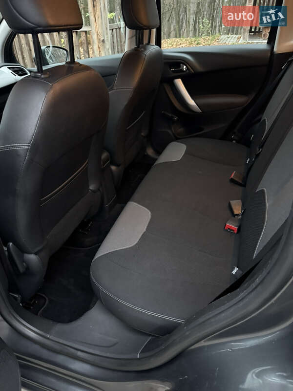 Хэтчбек Citroen C3 2012 в Бережанах