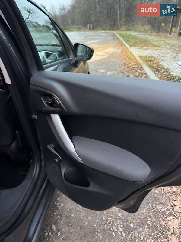 Хэтчбек Citroen C3 2012 в Бережанах