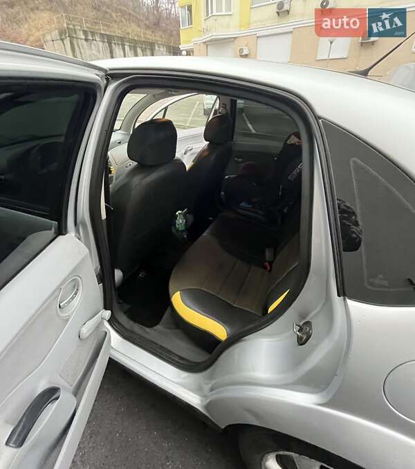 Хетчбек Citroen C3 2002 в Києві фото 9 Хетчбек Citroen C3 2002 в Києві