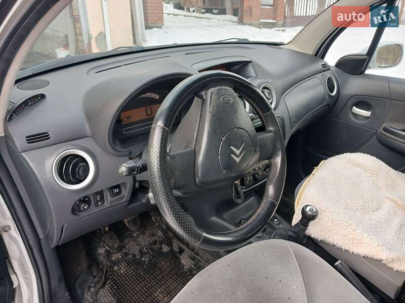 Хетчбек Citroen C3 2007 в Чернівцях