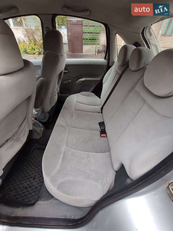 Хетчбек Citroen C3 2003 в Полтаві