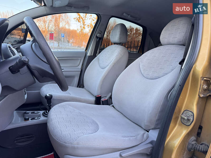 Хетчбек Citroen C3 2003 в Рівному фото 13 Хетчбек Citroen C3 2003 в Рівному