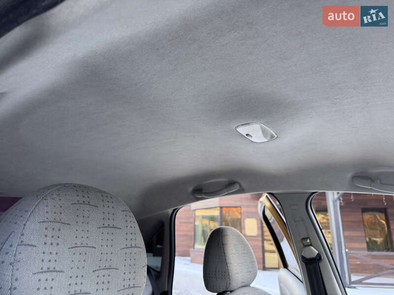 Хетчбек Citroen C3 2003 в Рівному фото 27 Хетчбек Citroen C3 2003 в Рівному