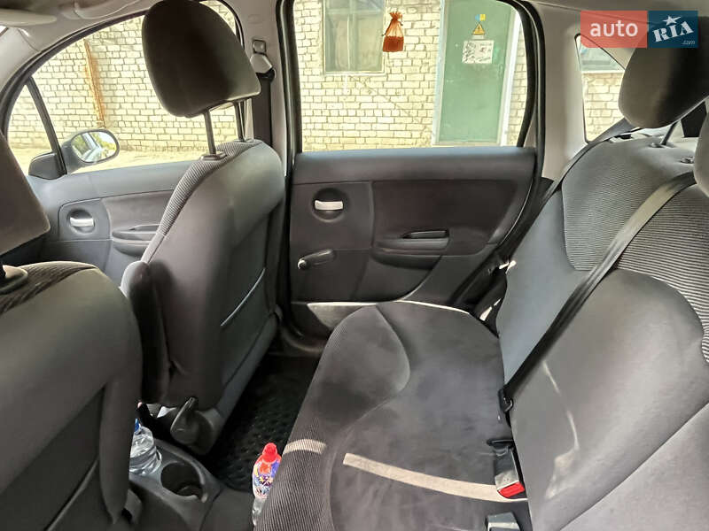 Хэтчбек Citroen C3 2008 в Запорожье