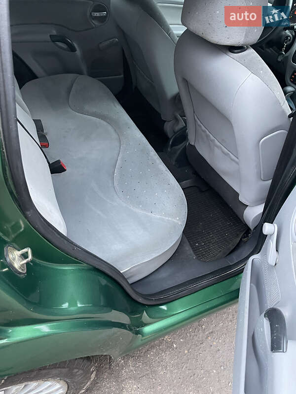Хэтчбек Citroen C3 2003 в Валках фото 14 Хэтчбек Citroen C3 2003 в Валках