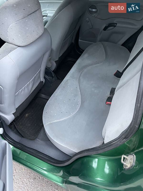 Хэтчбек Citroen C3 2003 в Валках фото 13 Хэтчбек Citroen C3 2003 в Валках
