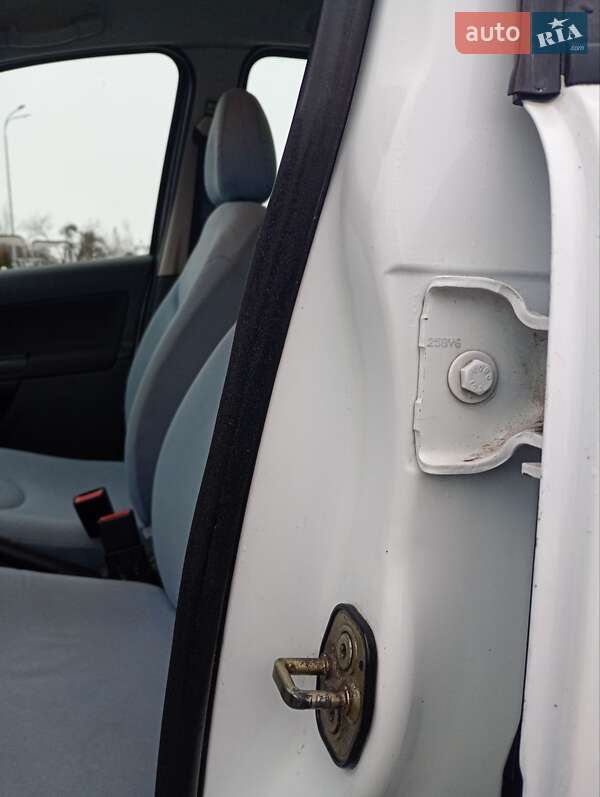 Хэтчбек Citroen C3 2006 в Шептицькому