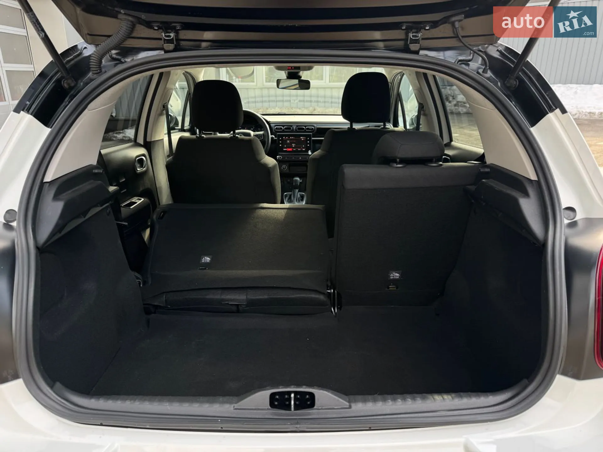 Citroen C3 2024 VIN VF7SXHNVTRT010396 фото оголошення 19 з 48