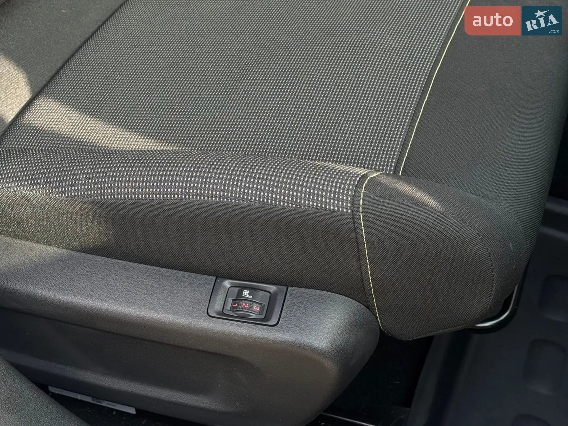 Citroen C3 2024 VIN VF7SXHNVTRT010396 фото оголошення 28 з 48