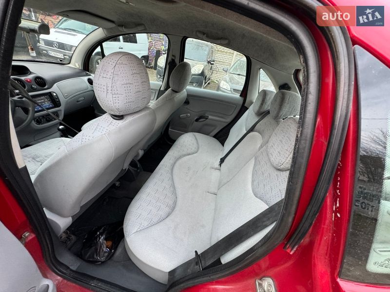 Хэтчбек Citroen C3 2002 в Луцке