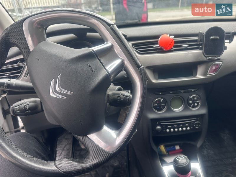 Хэтчбек Citroen C3 2015 в Львове