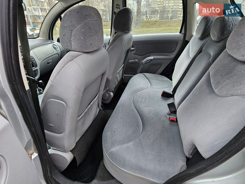 Хэтчбек Citroen C3 2003 в Киеве фото 21 Хэтчбек Citroen C3 2003 в Киеве